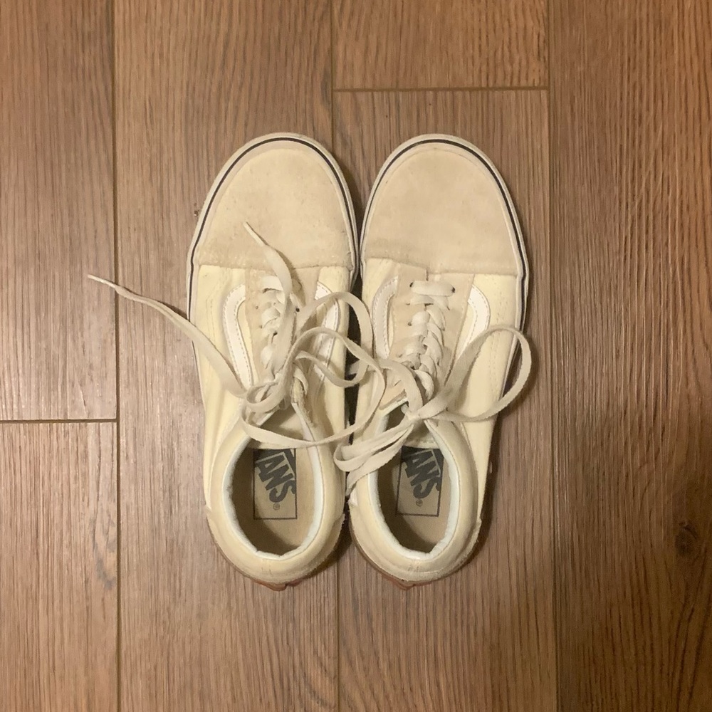 CREAM CLASSIC VANS